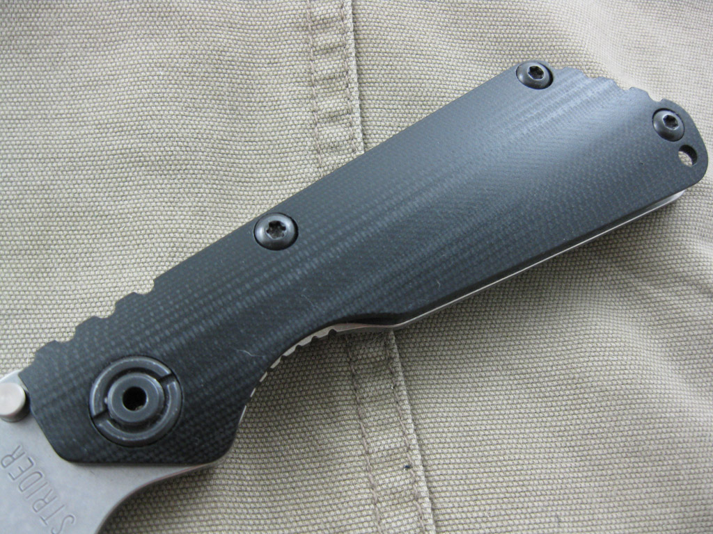 Strider_Blk_SnG_34Grnd_BluLBS_SPA_003.jpg