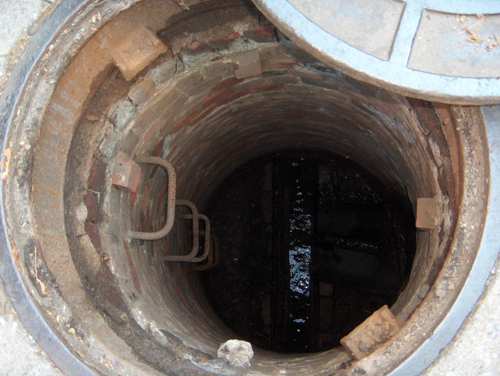 Manhole.jpg