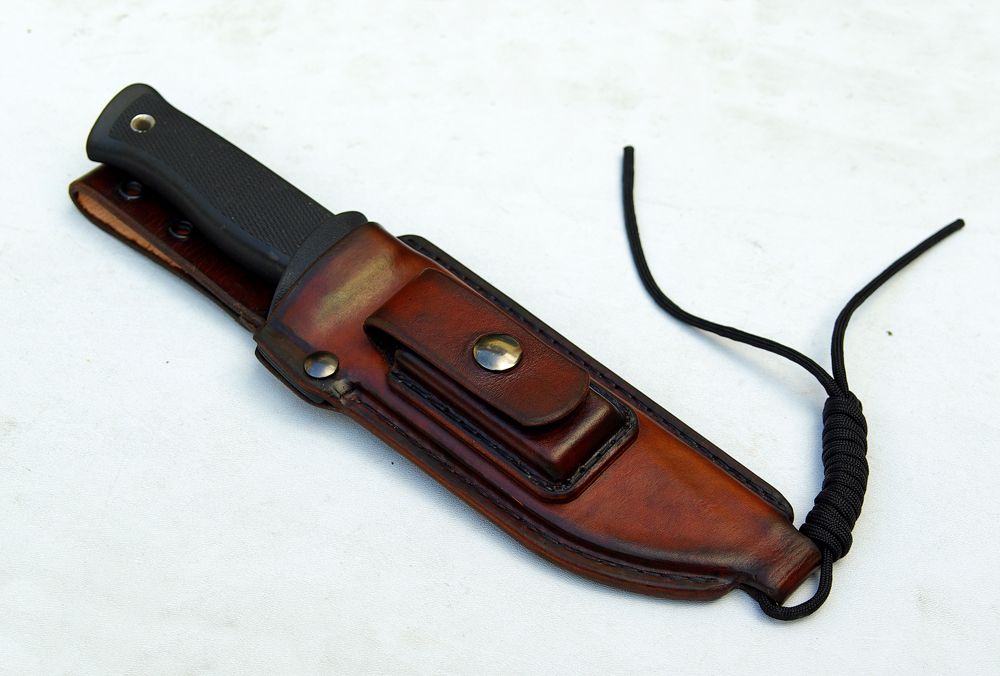 FllknivenA-1leathersheathpouch01.jpg