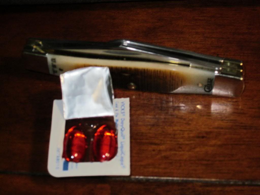 Caselargestockmanpillopening003_zps15813255.jpg