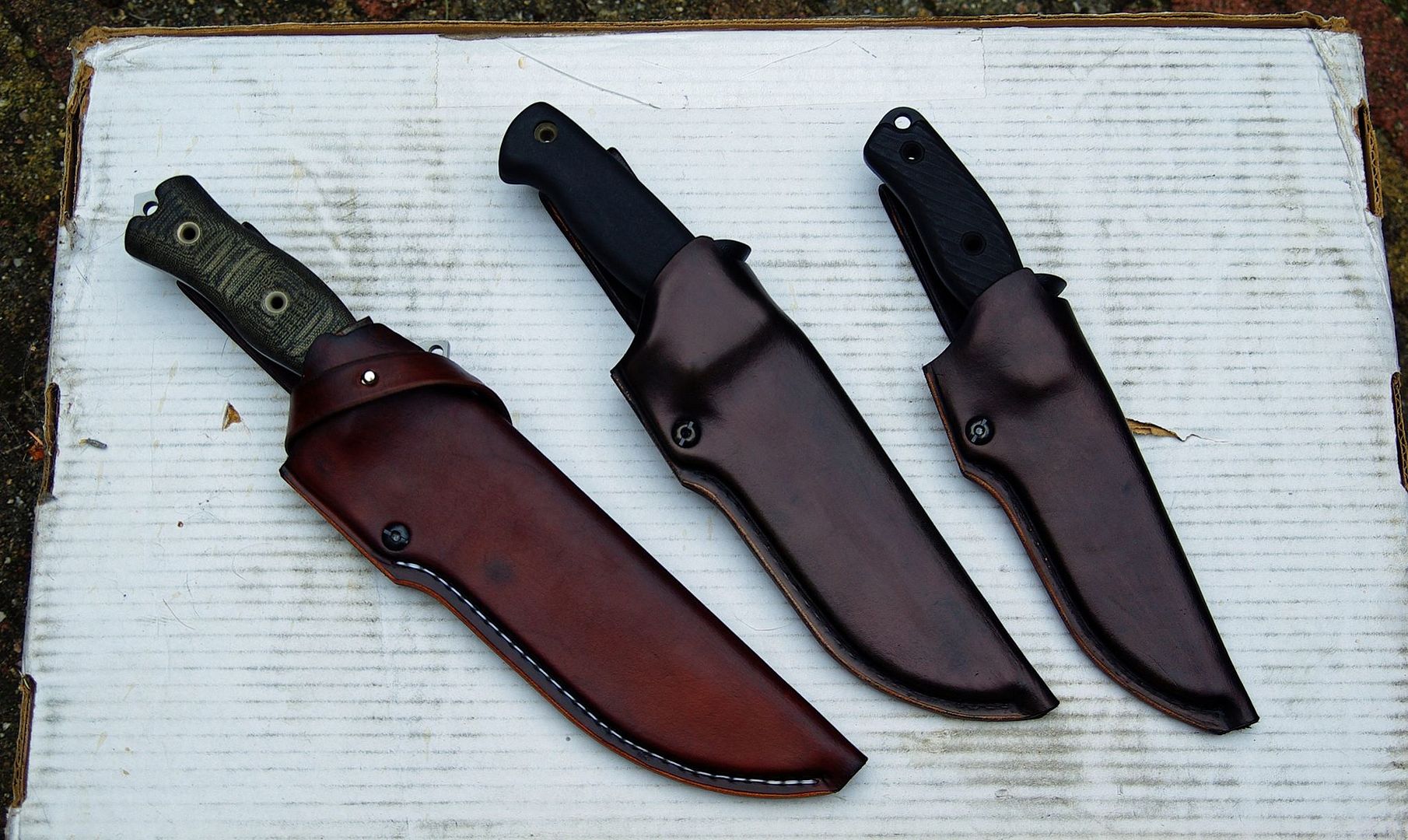 3%20Knives%20sheaths_zpsolcki9ym.jpg