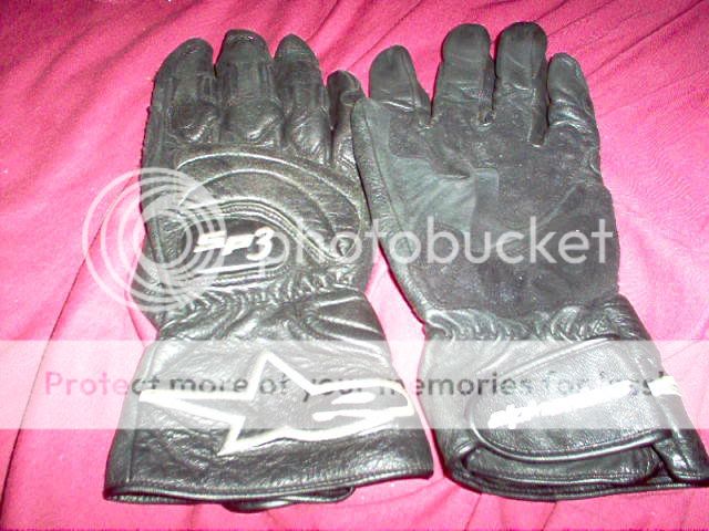 picsofgloves005.jpg