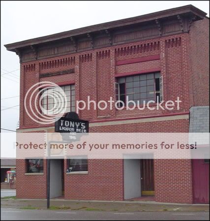 TonysBar-2.jpg