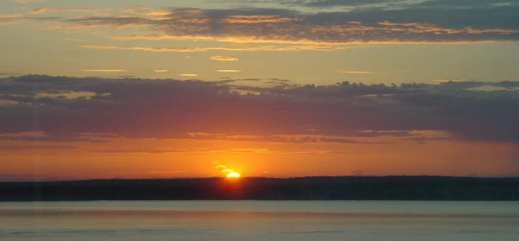 2004-06-0703-30-28_resize.jpg