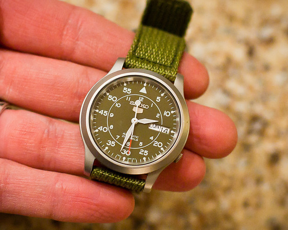 1104823725_cvck9-M.jpg