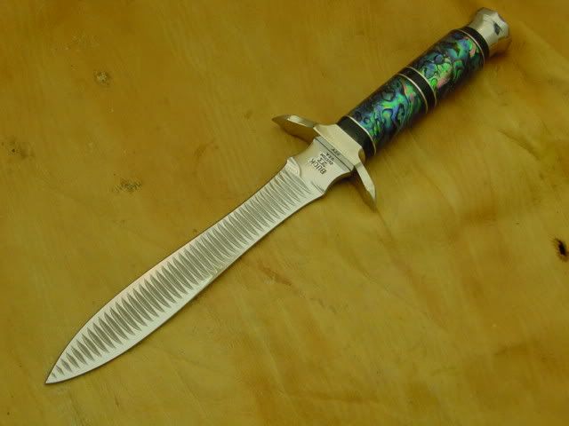 PauaDagger005.jpg