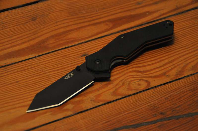 881VZ5.jpg