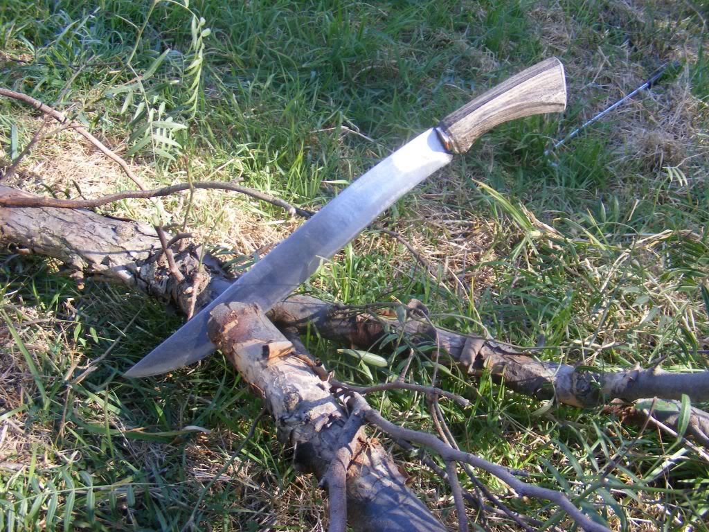 philipcompareknife2.jpg