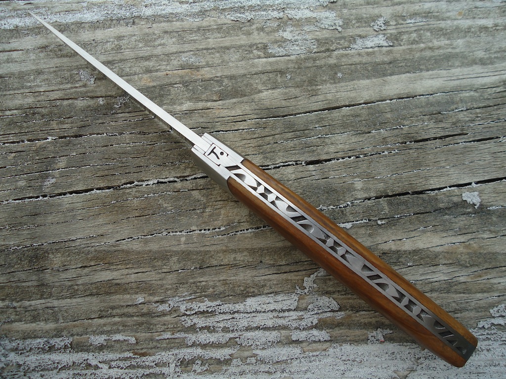 9lg0f5i.jpg