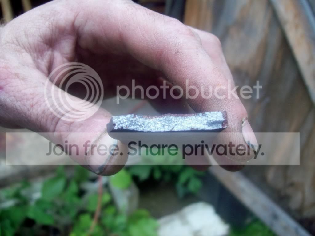 badknife.jpg