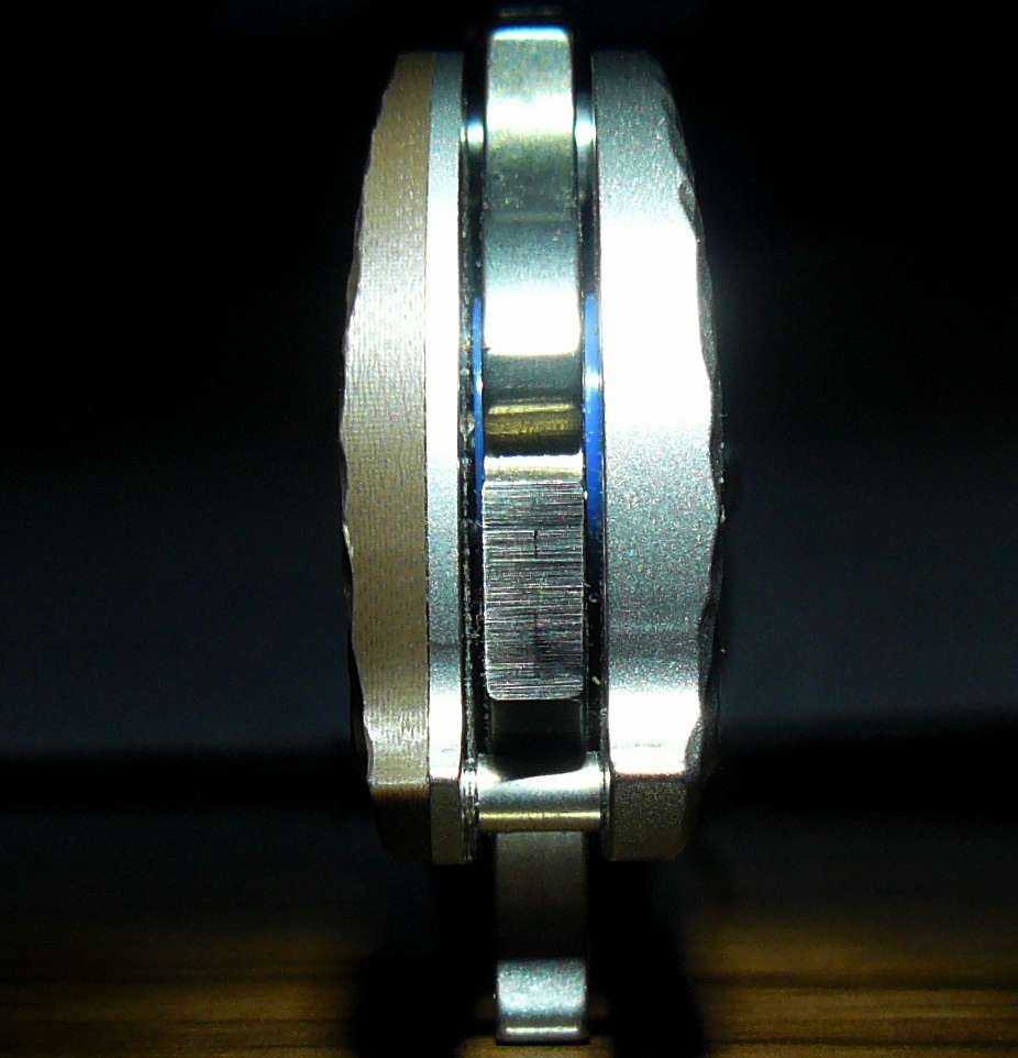 01242013zt561lockbarcar.jpg