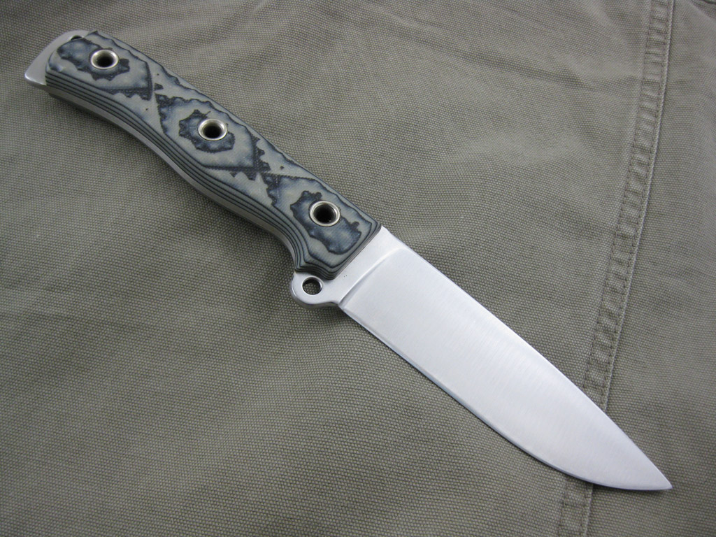 Busse_CABS_LE_BlkTn_969_004.jpg