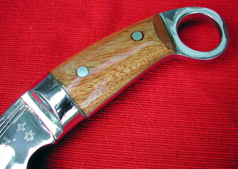 Kerambit-Handle-medium.jpg