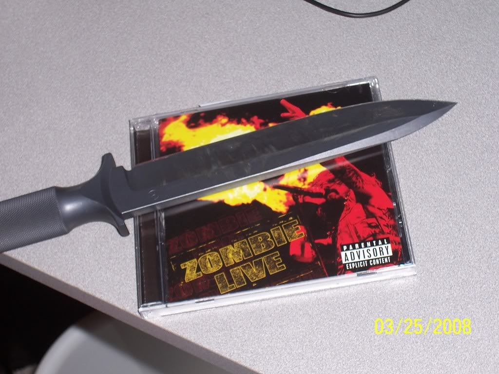 Passaroundandothers045.jpg