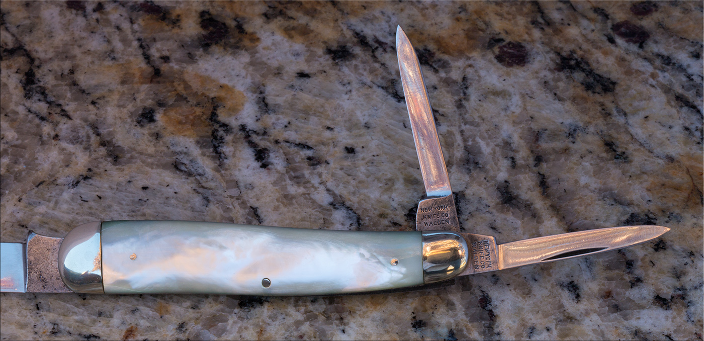 clNYKnifeCoSleeveboardWhittlerweb2.jpg