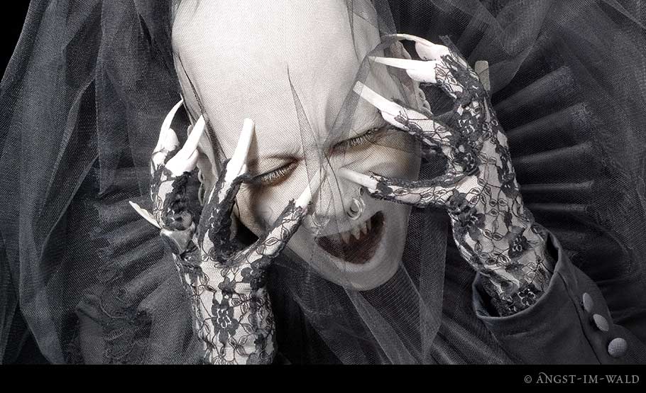 sopor-aeternus-00-anna-varney.jpg