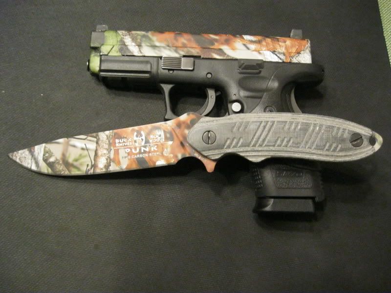 HOODLUMS019.jpg