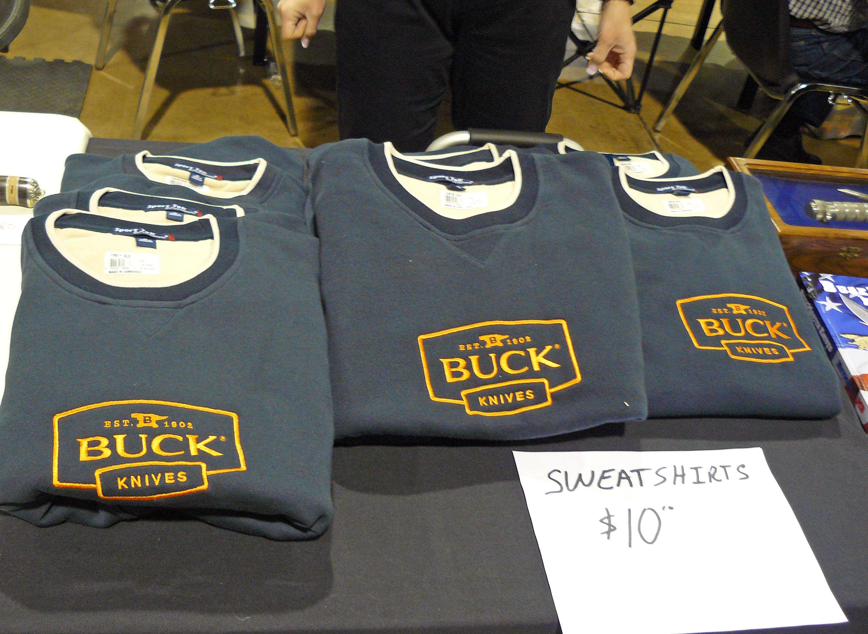 xlgsweatshirtsbot1.jpg