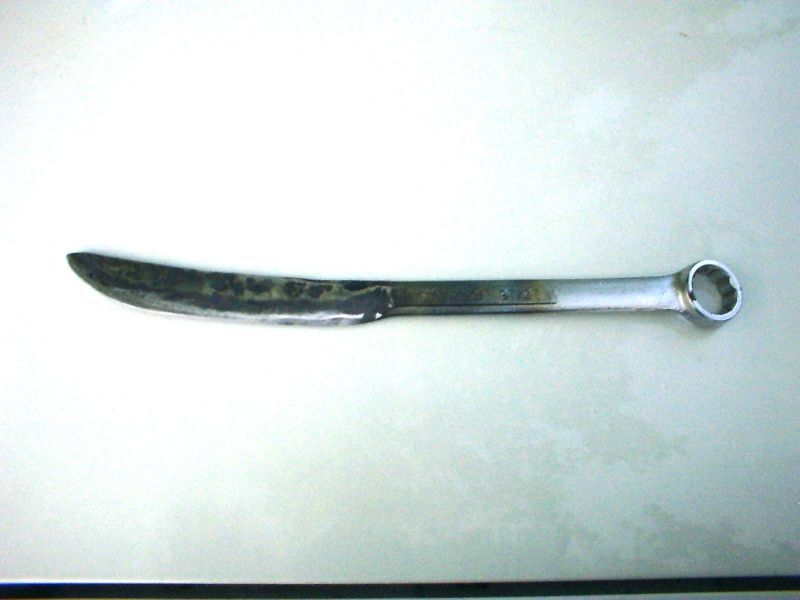 med_wrench_knife_2.JPG