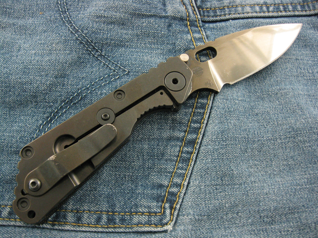 Strider _SnG_BlkLego_S30V_DropPoint_PVD_006.jpg