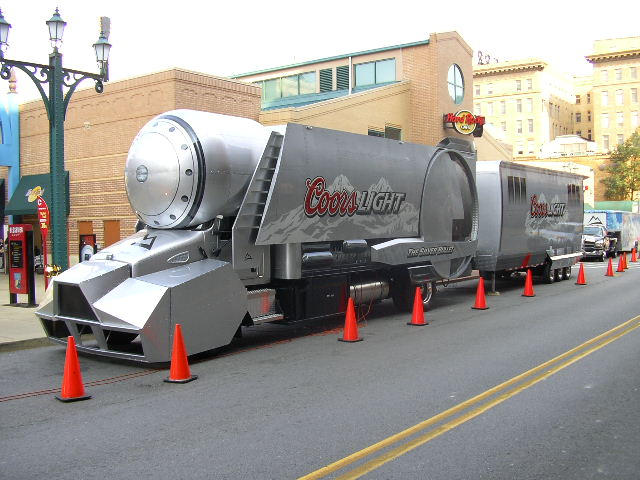Coors_Light_Train_by_highlander101.jpg