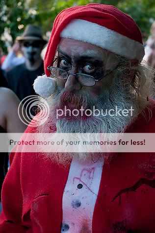 zombie-santa.jpg