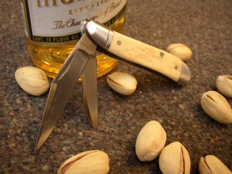 PinchedPeanut003.jpg
