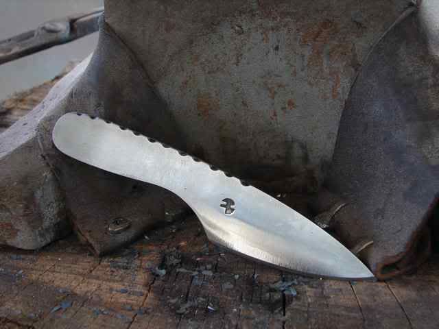 For_SaleBlade-Forum_6-1.jpg
