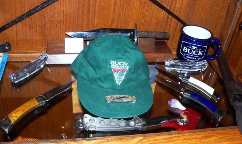 09-09-2012displaycase007.jpg