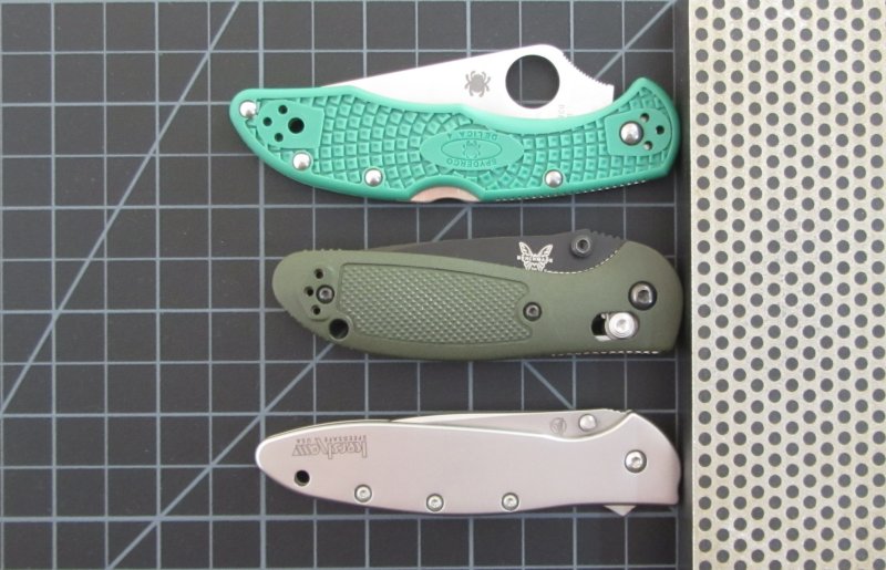 Delica_MiniGrip_Leek_closed_800x515.jpg