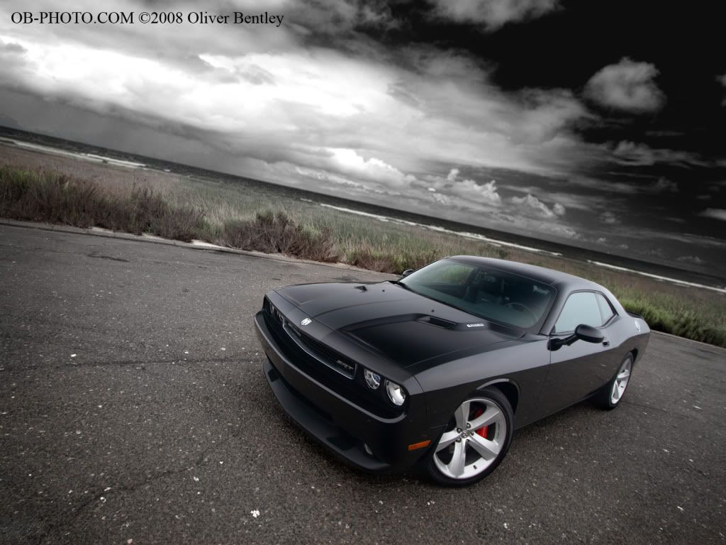 Dodge-ChallengerSRT-8BlackwithdarkG.jpg