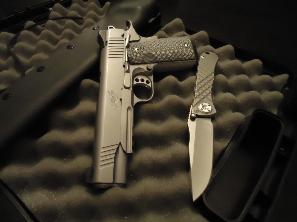 Knifepics3-5-2011129-1.jpg