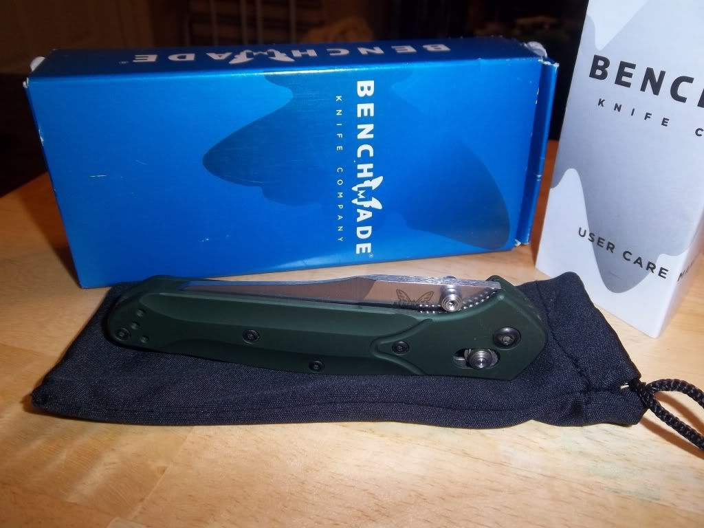 Benchmade9402.jpg