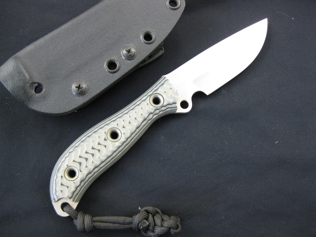 Busse_MAXDuty_BlkTan_BBSheath_004.jpg