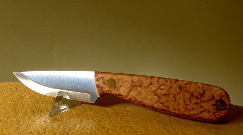Min%20Enzo%20Necker%2070%202.jpg