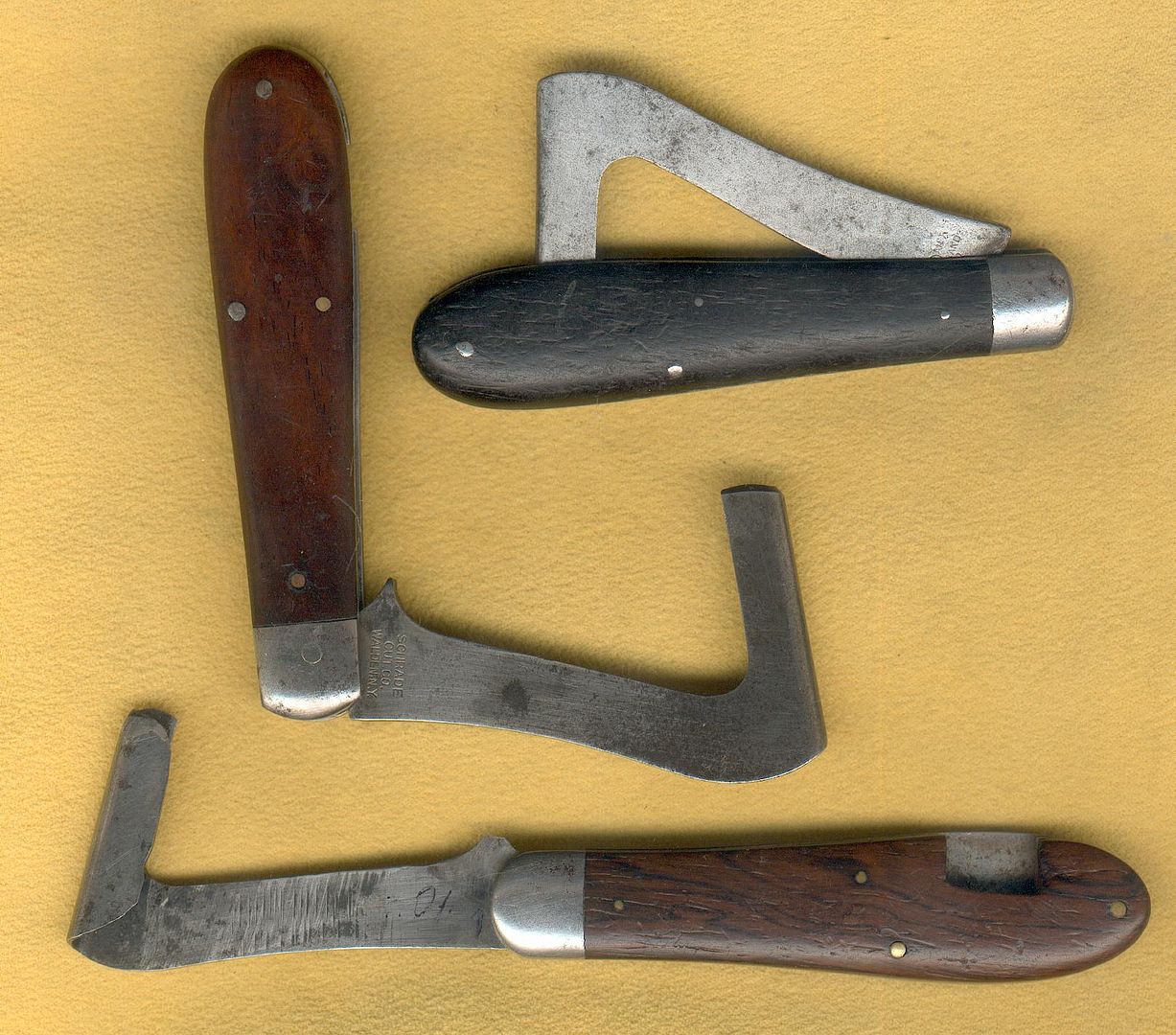 Rase%20knives%201_zpskitqwljq.jpg