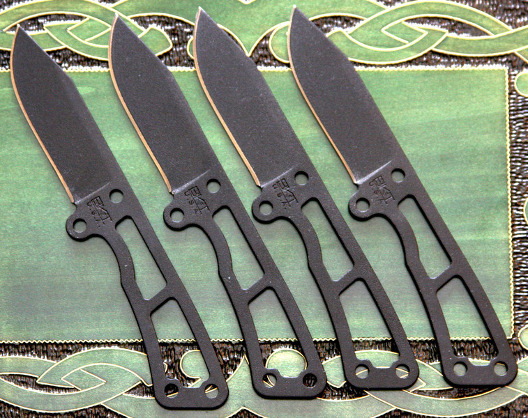 445683393_gPae7-L.jpg