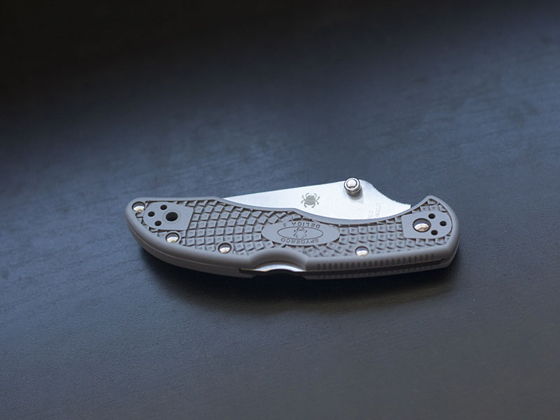 announcing-spyderco-delica-5.jpg