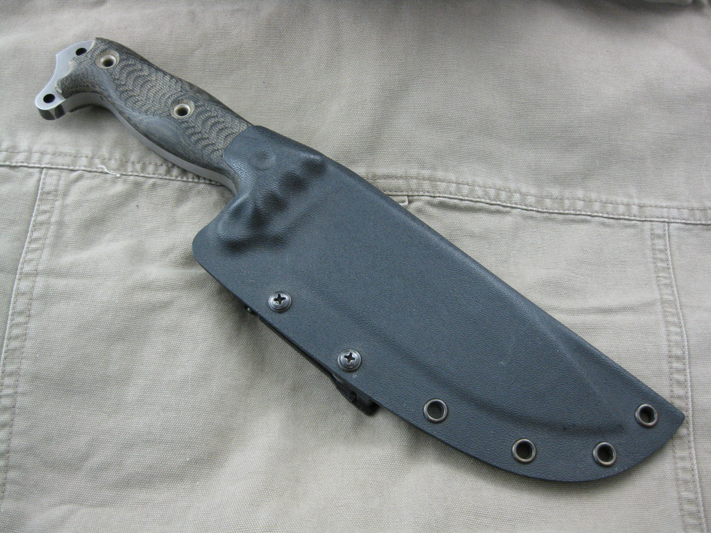 Busse_FatASHStripperwSheath_001.jpg