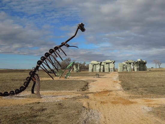 carhenge.jpg
