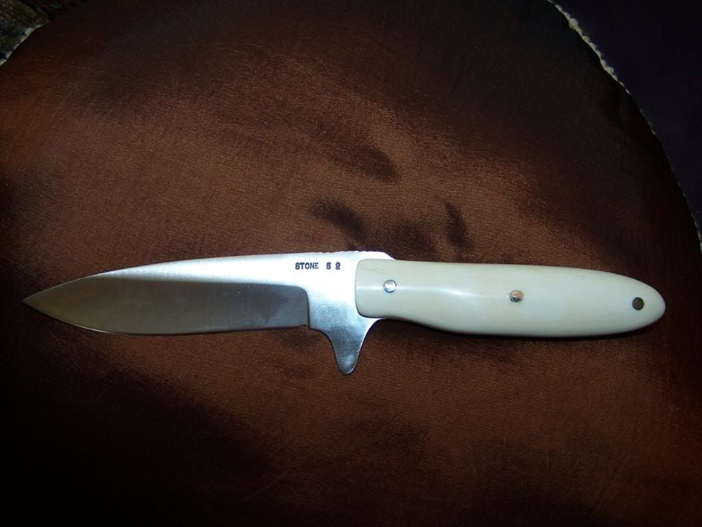 StoneIvoryHandledKnife001.jpg