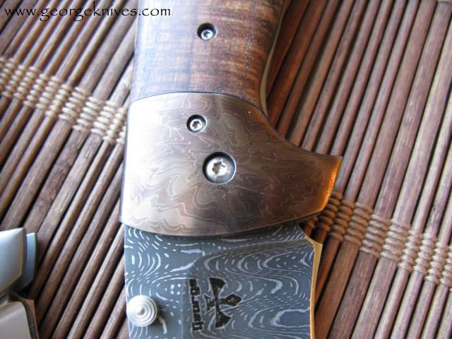 Blade-show-knives-2009-066.jpg