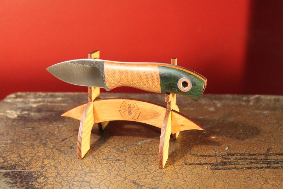 knifestand_prototype_nov2015_10.jpg