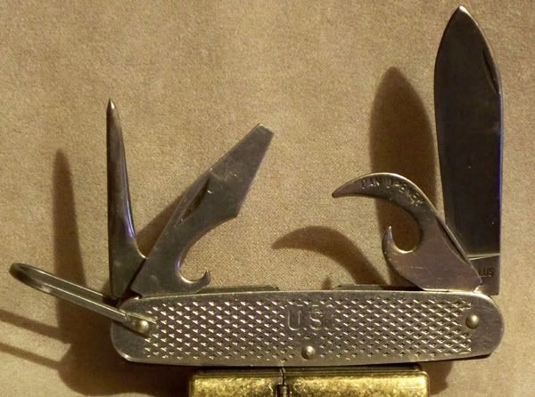 demoknife.jpg