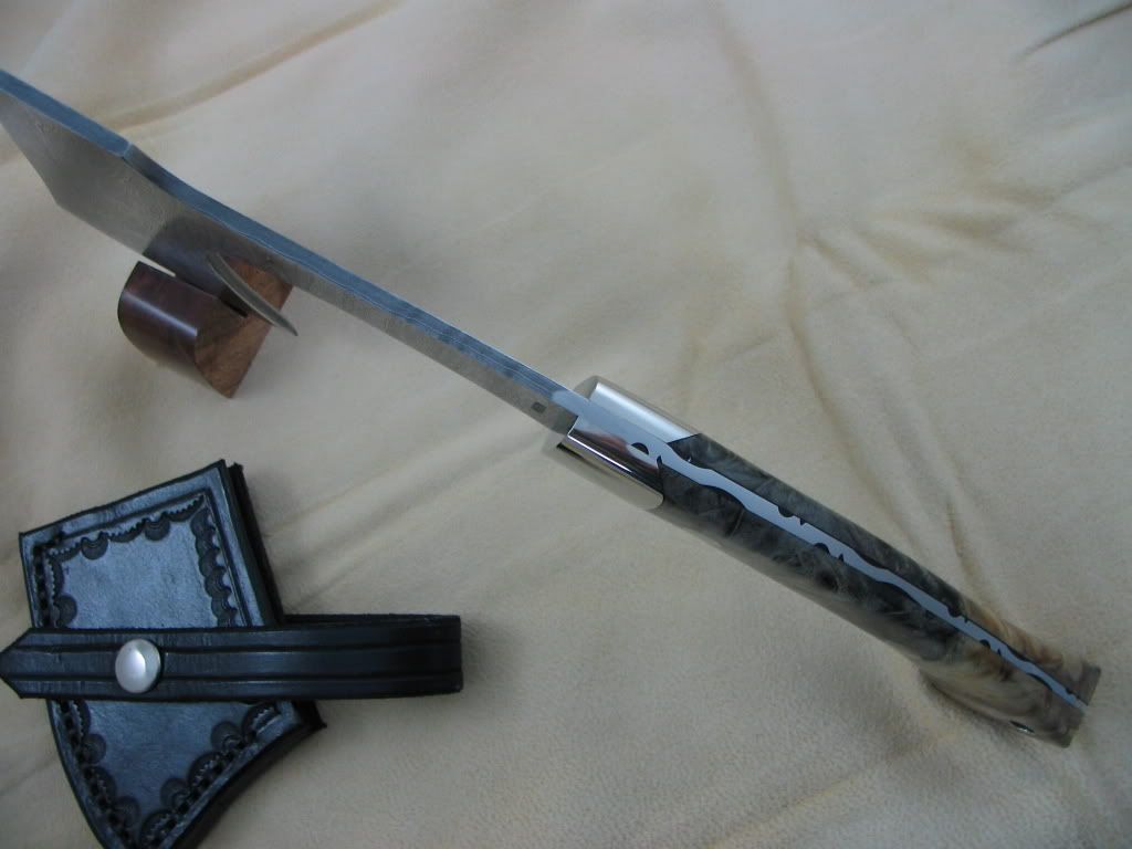 2damhatchet009.jpg
