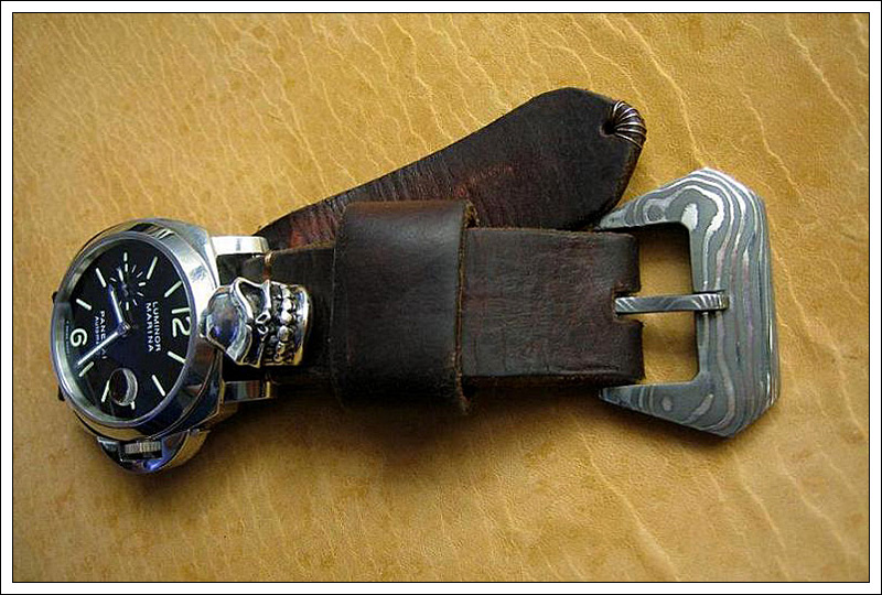 paneraidamascusbuckle20.jpg