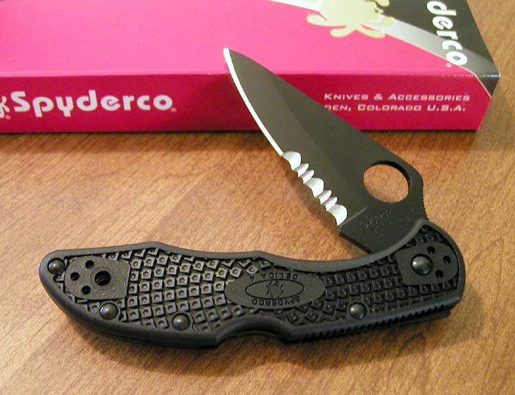 SC-11PSBBK-Spyderco-Delica-Black-Blade.jpg