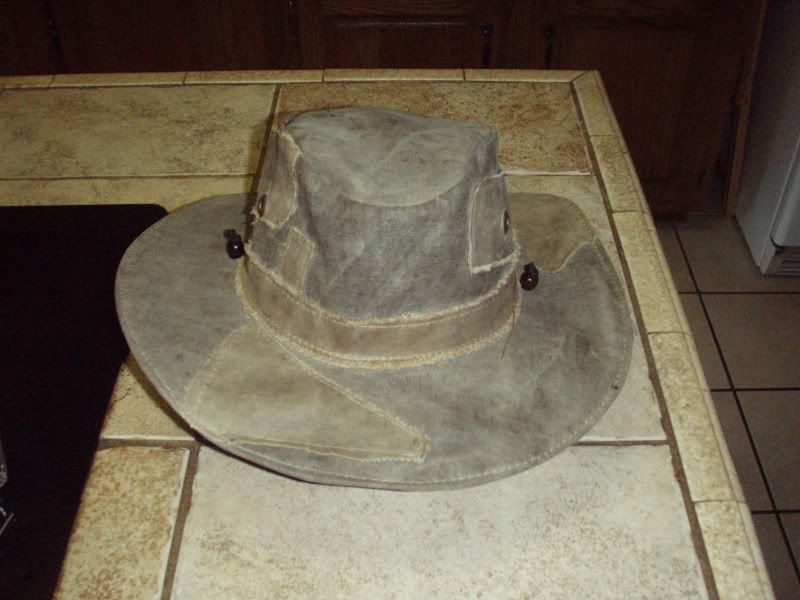 realdealhatmod001.jpg
