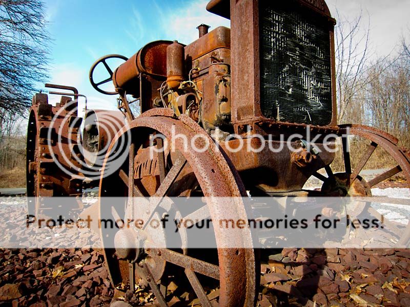 tractor.jpg~original