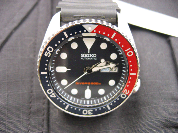 Seiko_SKX009_02.gif